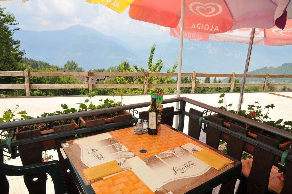 Albergo Legazzuolo Montecampione Artogne Buitenkant foto