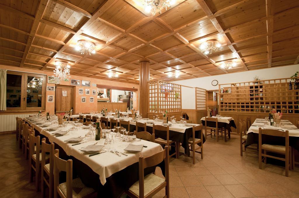 Albergo Legazzuolo Montecampione Artogne Buitenkant foto